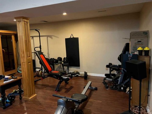 500 8 Street, Fox Creek, AB - Indoor Photo Showing Gym Room