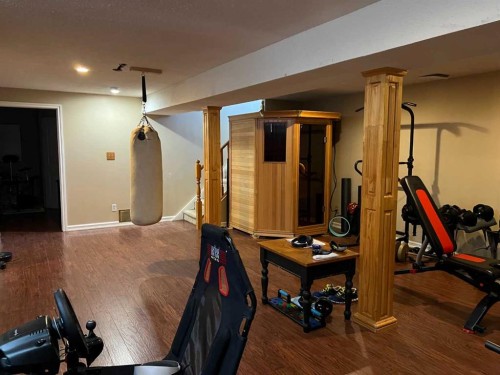 500 8 Street, Fox Creek, AB - Indoor