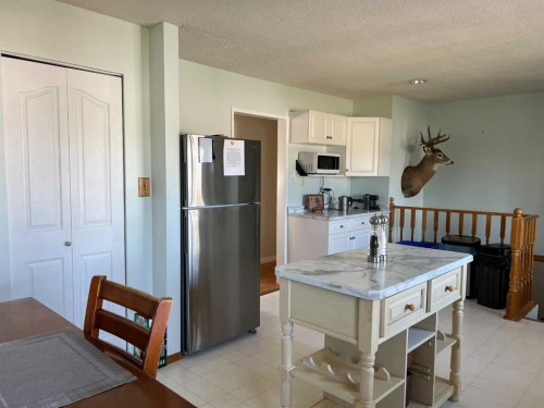 500 8 Street, Fox Creek, AB - Indoor Photo Showing Kitchen