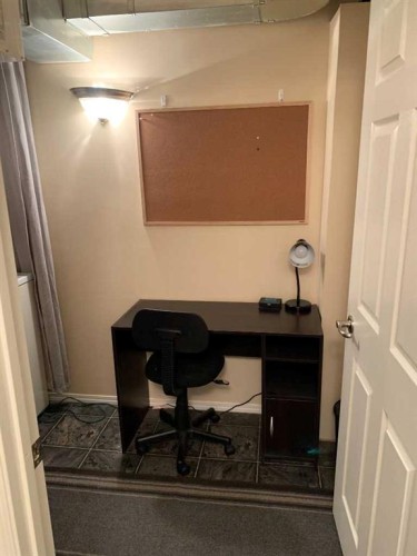 102-501 3 Street, Fox Creek, AB - Indoor Photo Showing Office