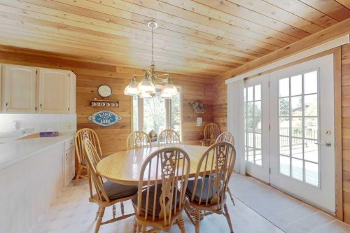97 Pine Drive, Marten Beach, AB - Indoor Photo Showing Dining Room