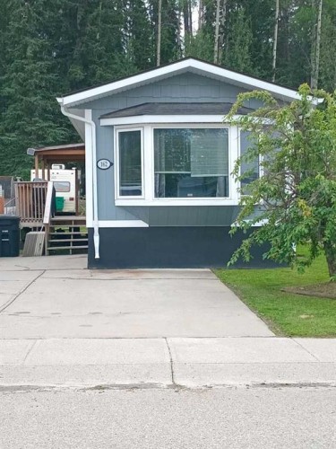 162 Skogg Avenue  Hinton, AB T7V 1A5