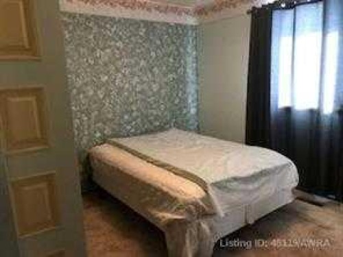 403 7 Avenue, Fox Creek, AB - Indoor Photo Showing Bedroom