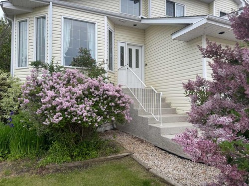 805 7 Avenue Sw, Slave Lake, AB - Outdoor