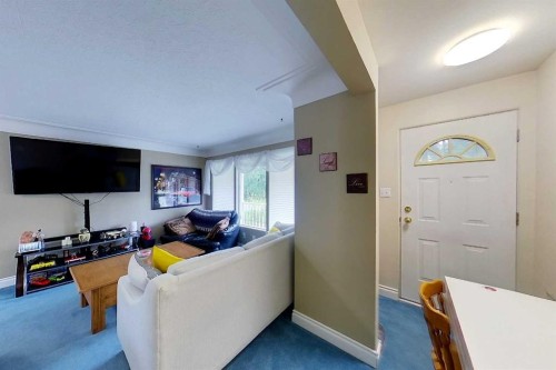 4204 6 Avenue, Edson, AB - Indoor Photo Showing Other Room