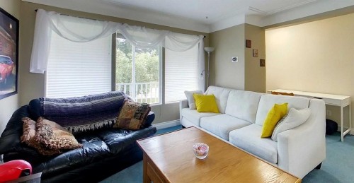 4204 6 Avenue, Edson, AB - Indoor Photo Showing Living Room