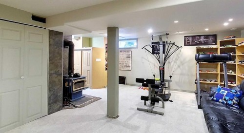 4204 6 Avenue, Edson, AB - Indoor