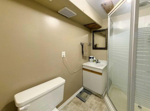 4204 6 Avenue, Edson, AB - Indoor Photo Showing Bathroom