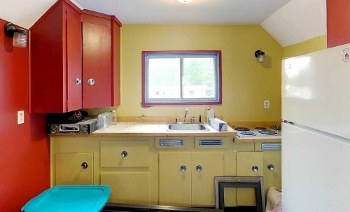 4204 6 Avenue, Edson, AB - Indoor