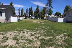 4920 10 Avenue  Edson, AB T7E 1E6