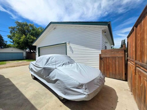 713 6 Avenue Ne, Slave Lake, AB - Outdoor With Exterior