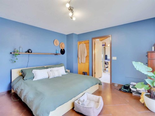 252 Three Sisters Drive, Canmore, AB - Indoor Photo Showing Bedroom