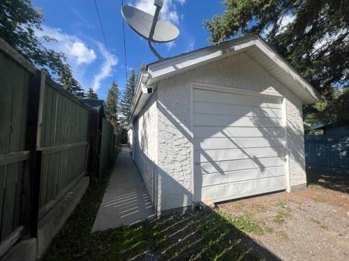 4805 17 Avenue, Edson, AB - Outdoor With Exterior