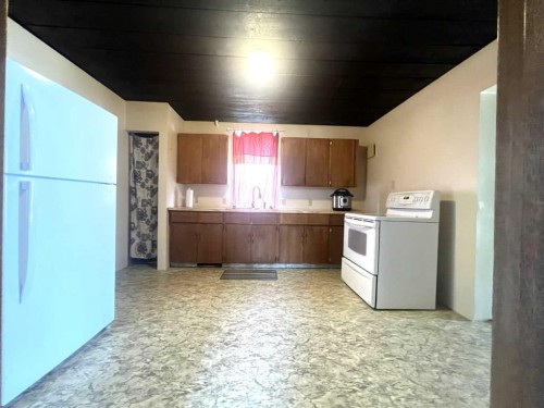 4805 17 Avenue, Edson, AB - Indoor