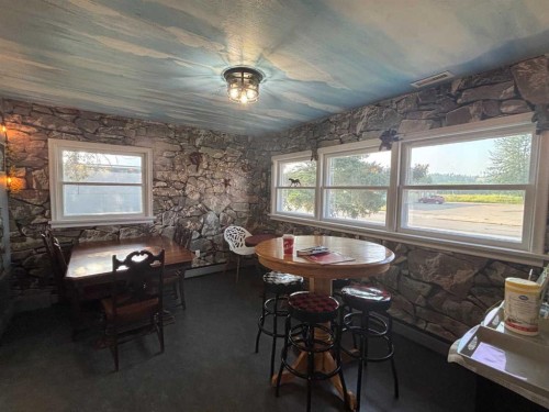 4752 50 Avenue, Whitecourt, AB 