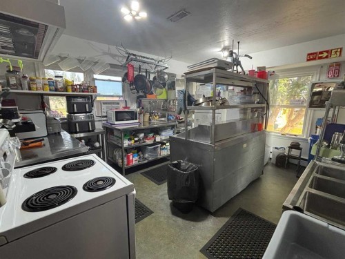 4752 50 Avenue, Whitecourt, AB 