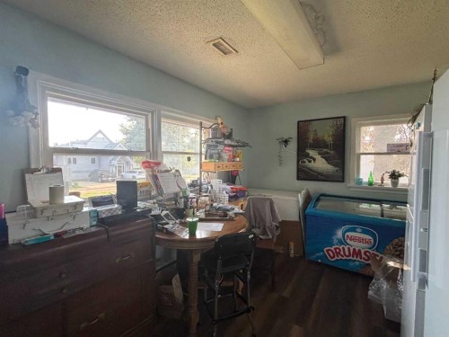 4752 50 Avenue, Whitecourt, AB 