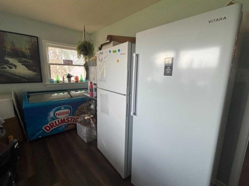 4752 50 Avenue, Whitecourt, AB 