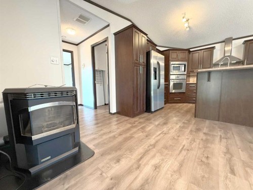 670051A Highway 813, Rural Athabasca County, AB - Indoor