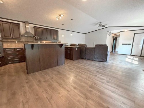 670051A Highway 813, Rural Athabasca County, AB - Indoor Photo Showing Kitchen