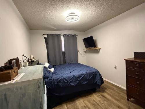4817 42 Street, Athabasca, AB - Indoor Photo Showing Bedroom