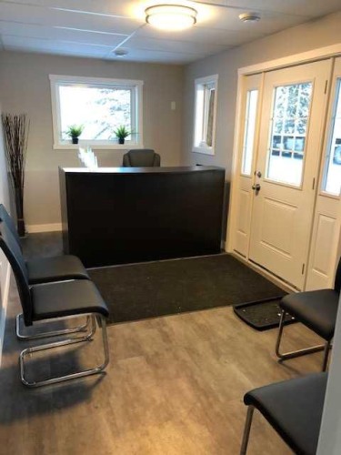 3-4710 4 Avenue West, Edson, AB 