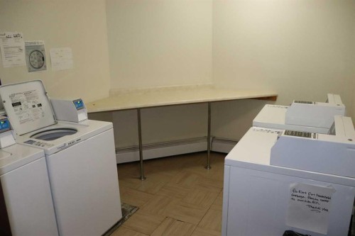 103-1221A Westhaven Drive, Edson, AB - Indoor Photo Showing Laundry Room