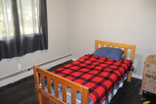 103-1221A Westhaven Drive, Edson, AB - Indoor Photo Showing Bedroom