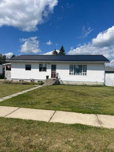 4828 53 Avenue  Whitecourt, AB T7S 1A2