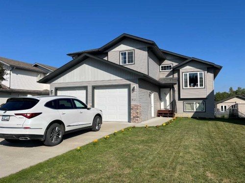 812 9 Street  Fox Creek, AB T0H 1P0