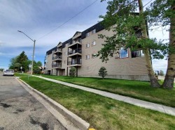 101-5037 7 AVENUE  Edson, AB T7E 0A8