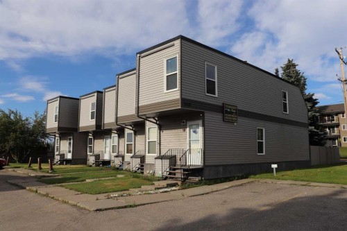 22-5437 10 Avenue, Edson, AB - Outdoor