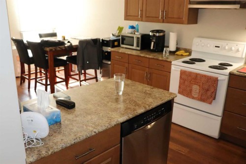 22-5437 10 Avenue, Edson, AB - Indoor Photo Showing Kitchen