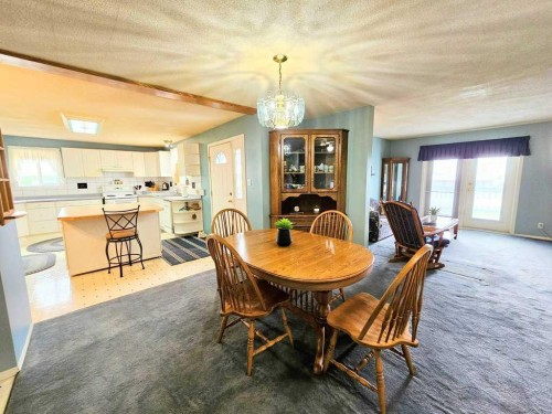 2718 Jackson Street, Wabasca, AB - Indoor Photo Showing Dining Room