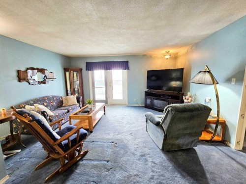 2718 Jackson Street, Wabasca, AB - Indoor Photo Showing Living Room