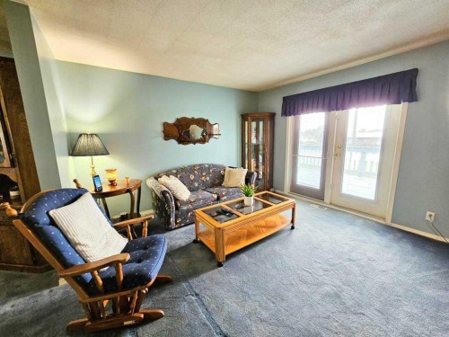 2718 Jackson Street, Wabasca, AB - Indoor Photo Showing Living Room
