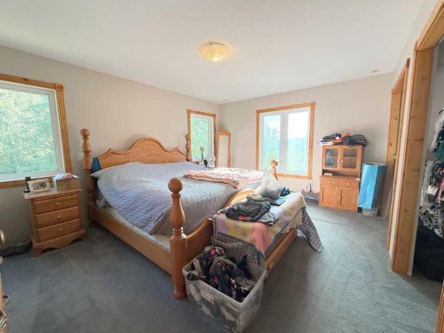 640002 Range Road 230.6, Rural Athabasca County, AB - Indoor Photo Showing Bedroom