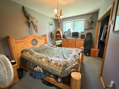640002 Range Road 230.6, Rural Athabasca County, AB - Indoor Photo Showing Bedroom