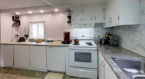 5124 8 Avenue, Edson, AB - Indoor Photo Showing Kitchen