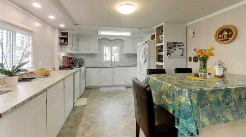 5124 8 Avenue, Edson, AB - Indoor