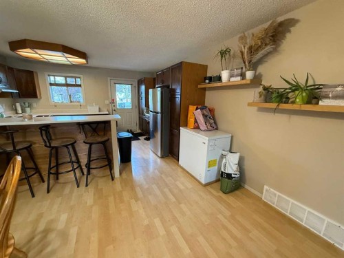 4810 16 Avenue, Edson, AB - Indoor Photo Showing Kitchen