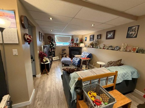 4810 16 Avenue, Edson, AB - Indoor