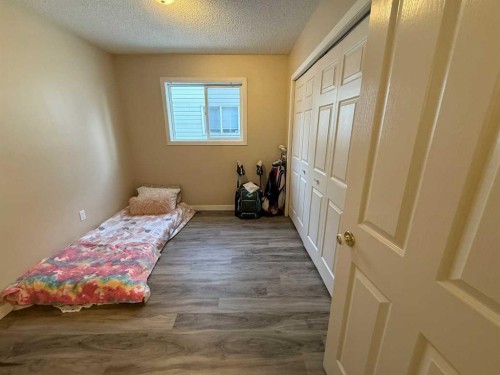 4810 16 Avenue, Edson, AB - Indoor Photo Showing Bedroom