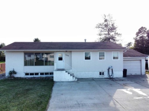 525 6 Avenue, Fox Creek, AB - Outdoor