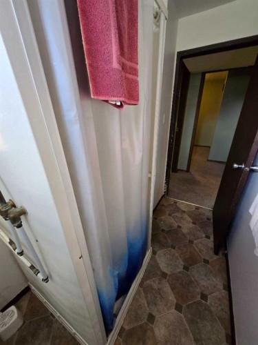 525 6 Avenue, Fox Creek, AB - Indoor Photo Showing Other Room