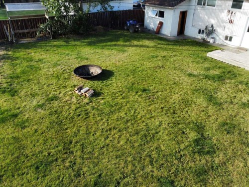 525 6 Avenue, Fox Creek, AB - Outdoor