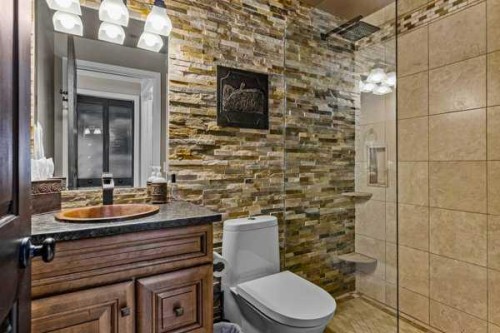 101 Wapiti Close, Canmore, AB - Indoor Photo Showing Bathroom