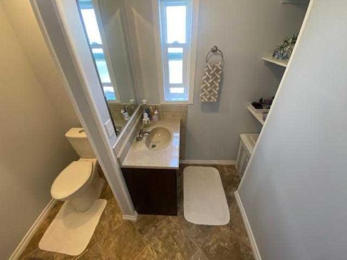 126 Nickerson Avenue, Hinton, AB - Indoor Photo Showing Bathroom