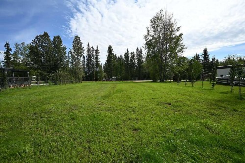 248 Lakeshore Drive North, Island Lake, AB 