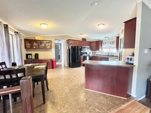 28 Keystone Place, Whitecourt, AB 